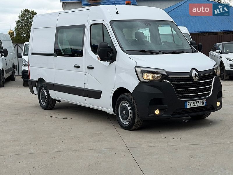 Грузопассажирский фургон Renault Master 2021 в Млинове