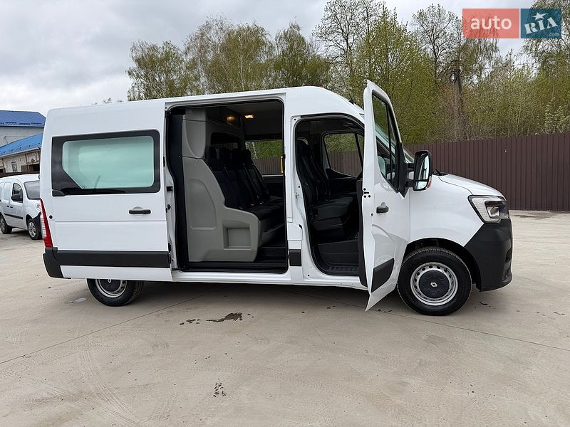 Грузопассажирский фургон Renault Master 2021 в Млинове