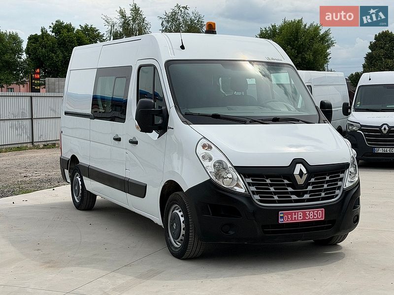 Грузопассажирский фургон Renault Master 2016 в Млинове