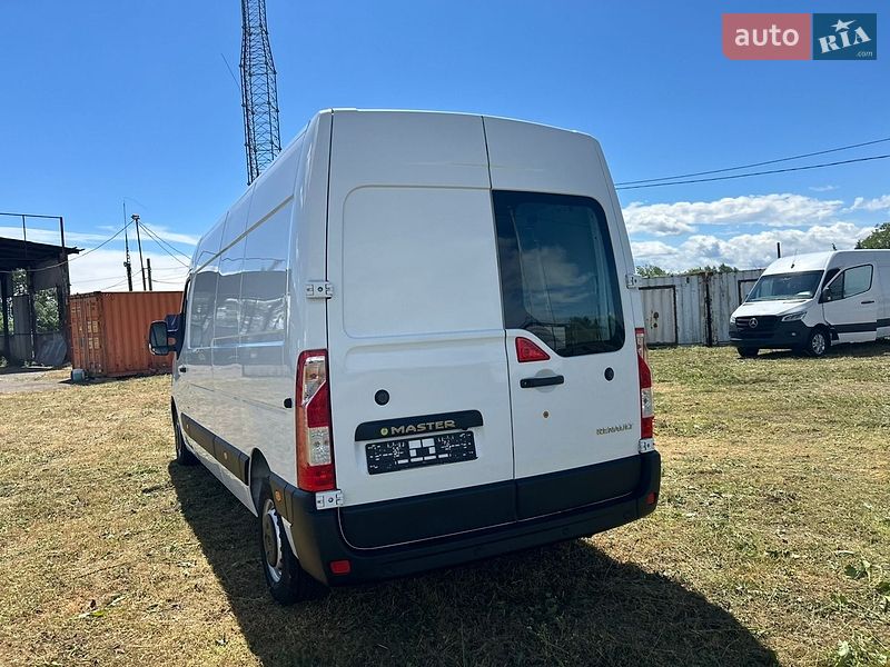 Грузовой фургон Renault Master 2024 в Стрые