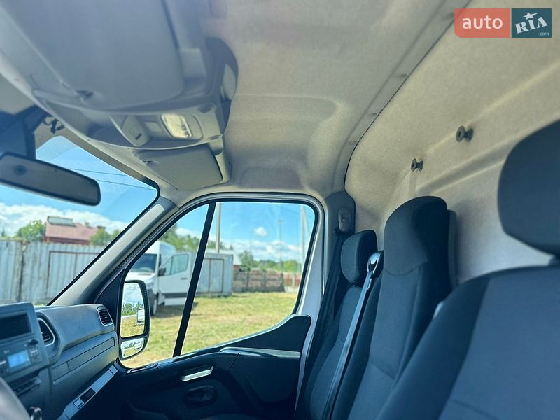 Грузовой фургон Renault Master 2024 в Стрые
