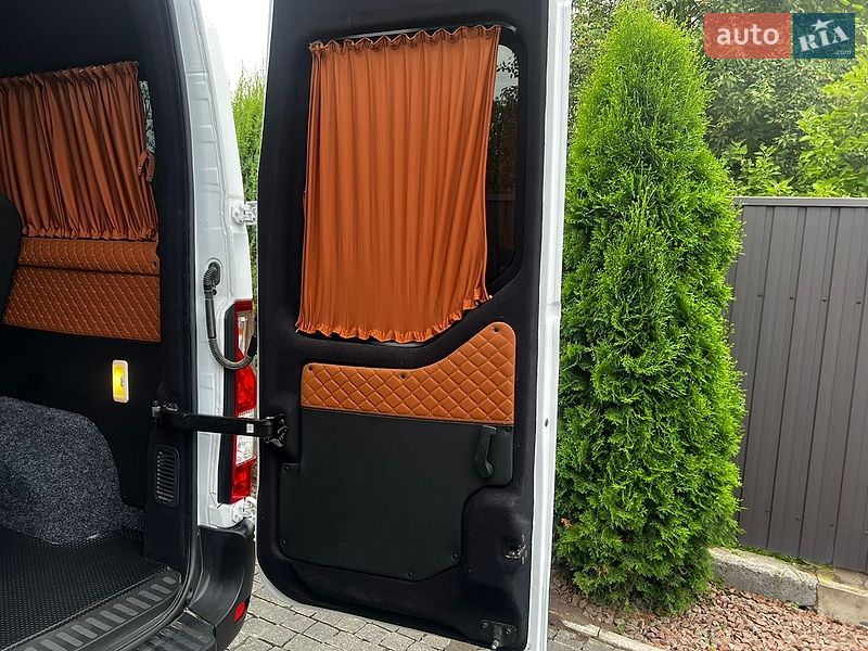 Микроавтобус Renault Master 2021 в Коростене