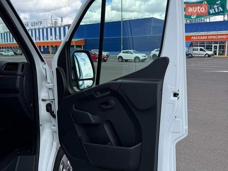 Вантажний фургон Renault Master 2022 в Луцьку