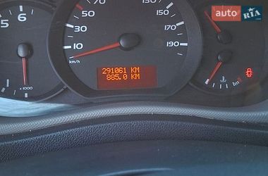 Вантажний фургон Renault Master 2012 в Кам'янець-Подільському