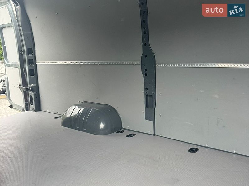Грузовой фургон Renault Master 2024 в Луцке