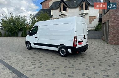 Грузовой фургон Renault Master 2015 в Ровно
