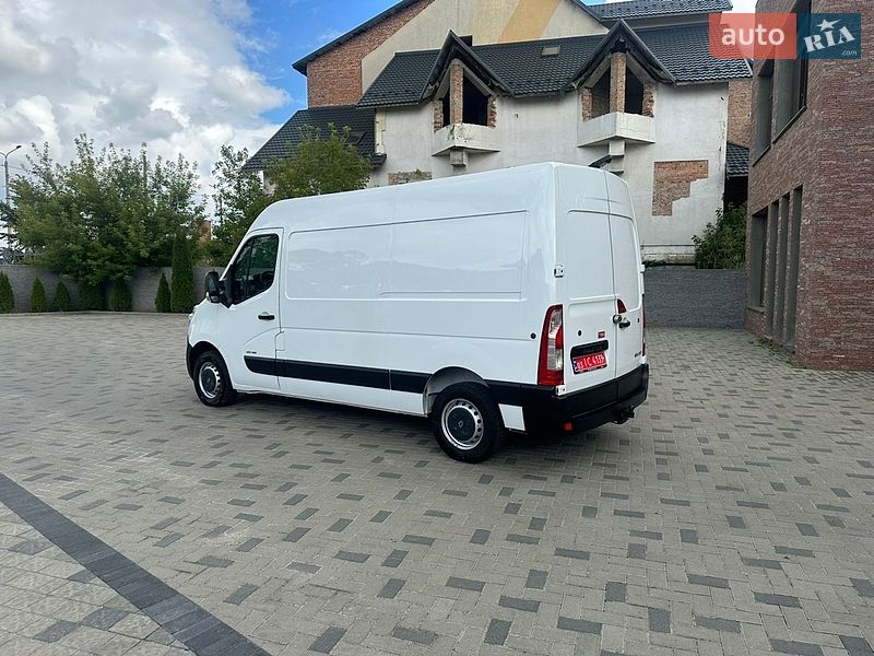 Грузовой фургон Renault Master 2015 в Ровно
