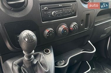 Грузовой фургон Renault Master 2015 в Ровно