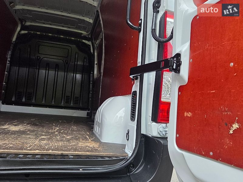 Грузовой фургон Renault Master 2022 в Днепре