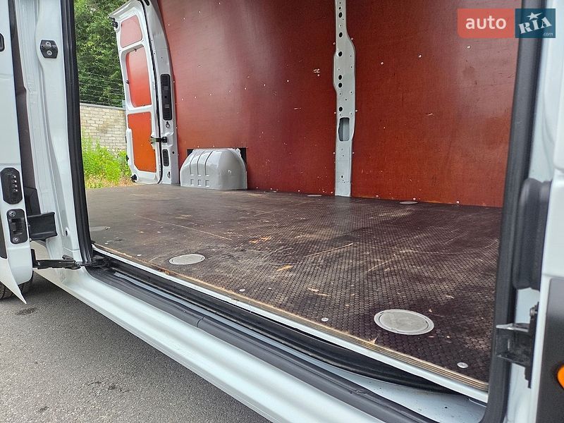 Грузовой фургон Renault Master 2022 в Днепре