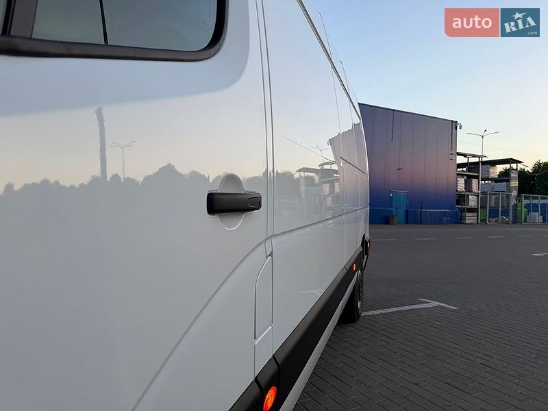 Грузовой фургон Renault Master 2022 в Днепре