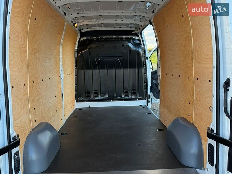 Грузовой фургон Renault Master 2023 в Ковеле