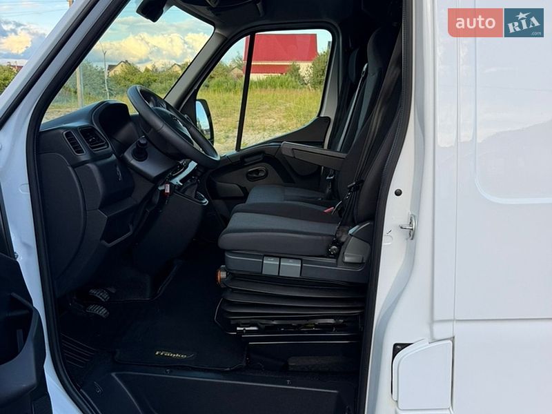 Грузовой фургон Renault Master 2023 в Ковеле