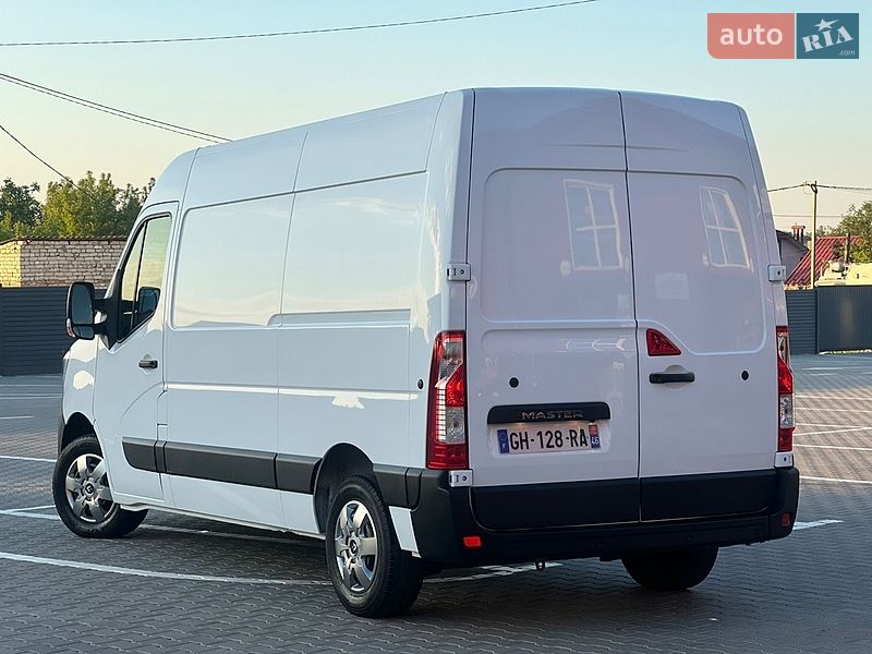 Вантажний фургон Renault Master 2022 в Дубні