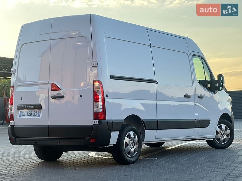 Вантажний фургон Renault Master 2022 в Дубні