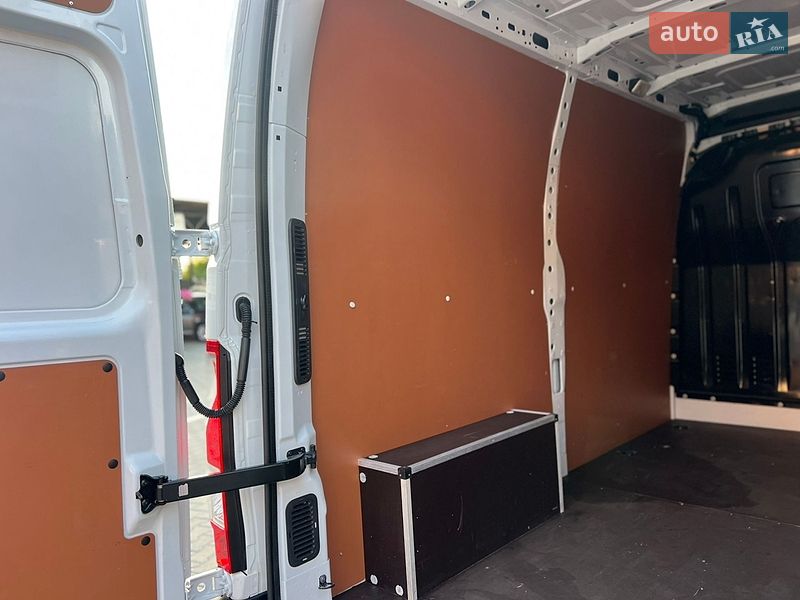 Вантажний фургон Renault Master 2022 в Дубні