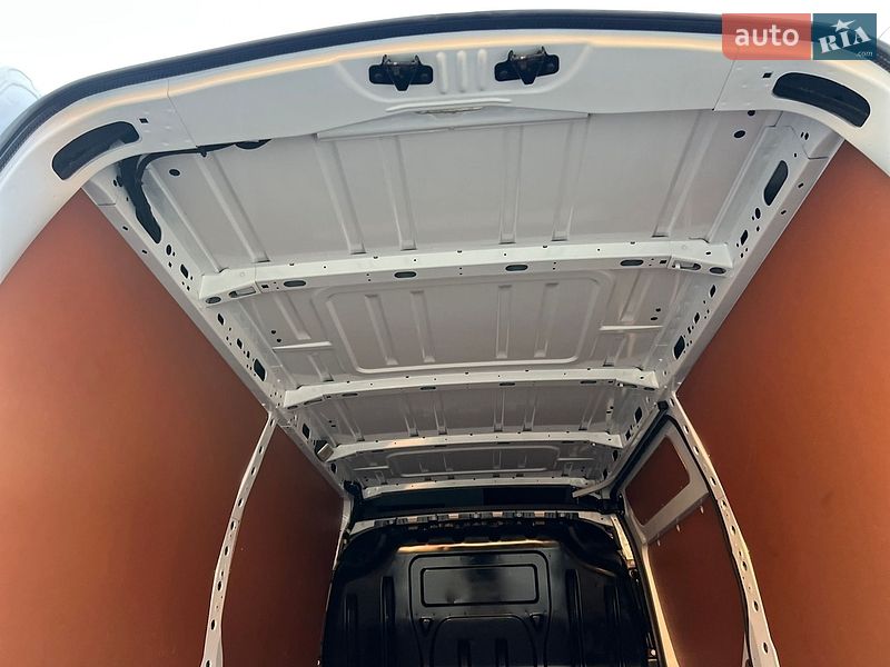 Вантажний фургон Renault Master 2022 в Дубні
