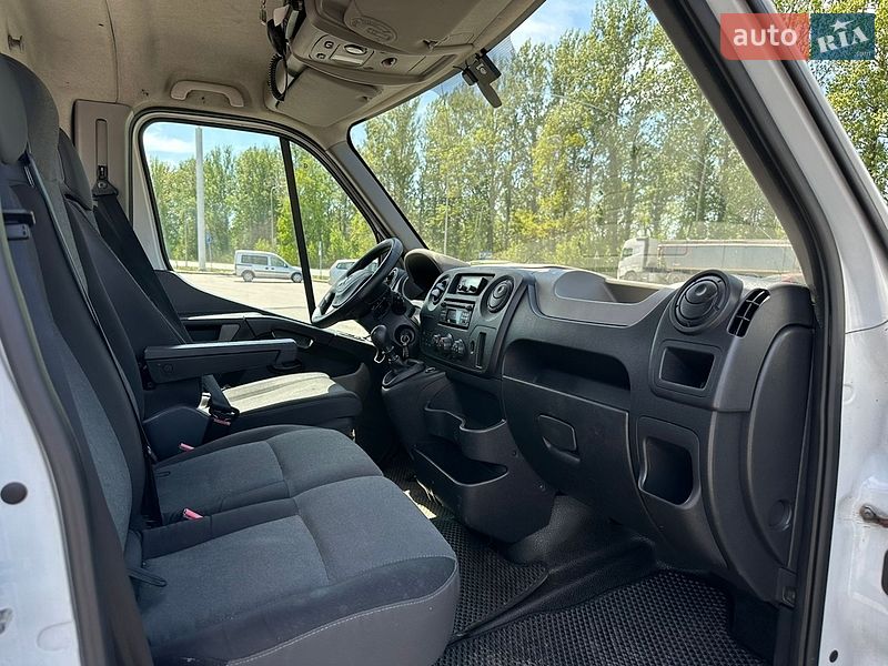 Автовоз Renault Master 2015 в Івано-Франківську