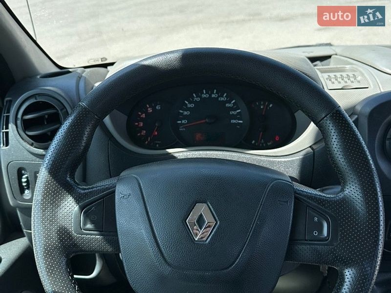 Автовоз Renault Master 2015 в Івано-Франківську