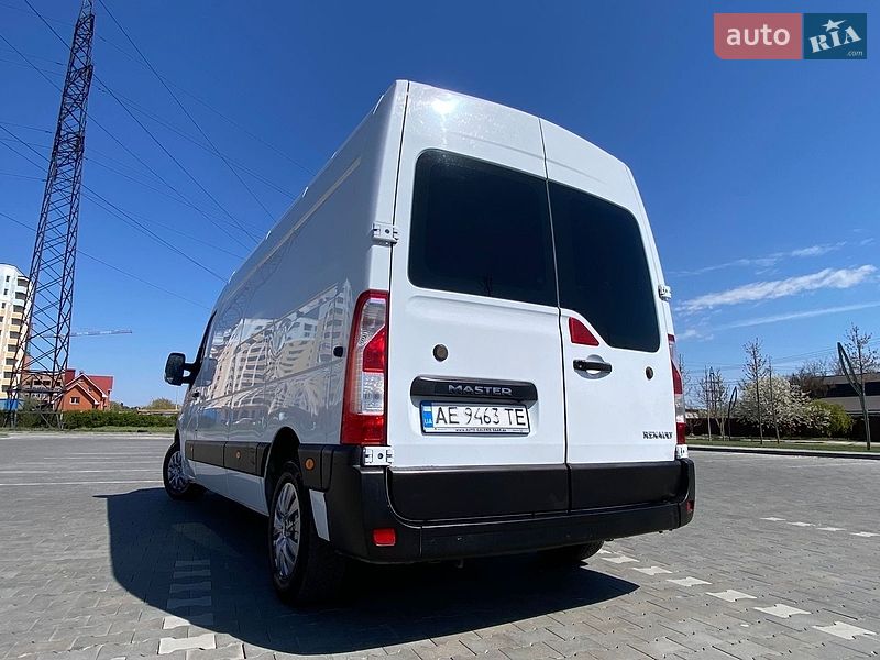 Вантажний фургон Renault Master 2019 в Ірпені