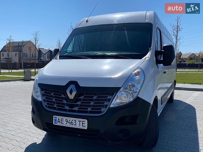Вантажний фургон Renault Master 2019 в Ірпені
