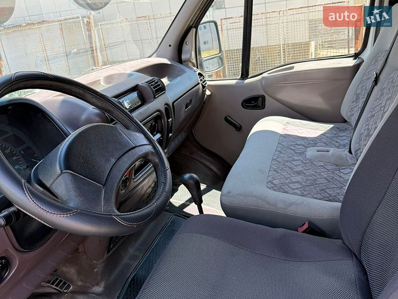 Вантажний фургон Renault Master 1998 в Одесі