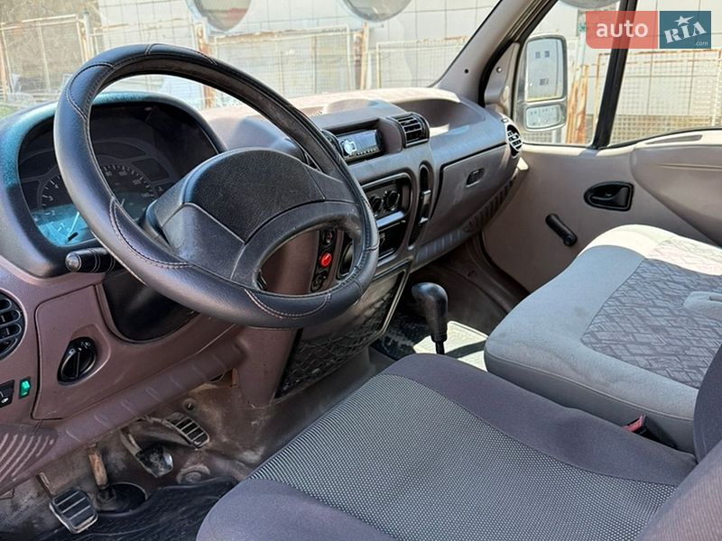 Вантажний фургон Renault Master 1998 в Одесі