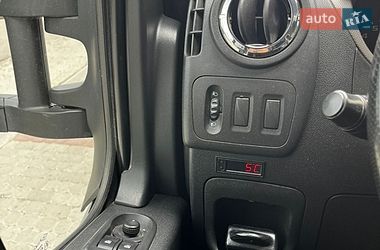 Эвакуатор Renault Master 2011 в Львове фото 8 Эвакуатор Renault Master 2011 в Львове