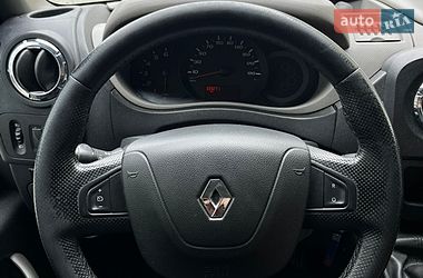 Эвакуатор Renault Master 2011 в Львове фото 10 Эвакуатор Renault Master 2011 в Львове