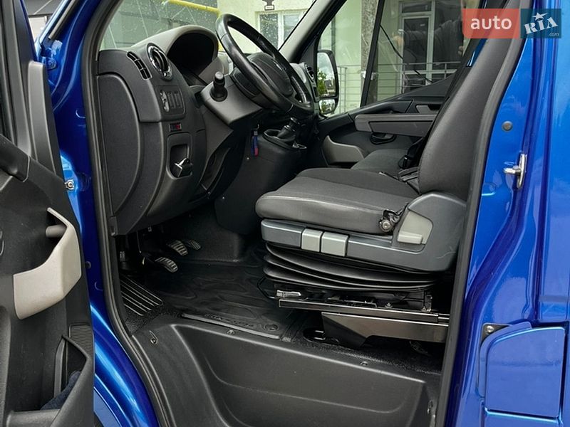 Эвакуатор Renault Master 2011 в Львове фото 9 Эвакуатор Renault Master 2011 в Львове