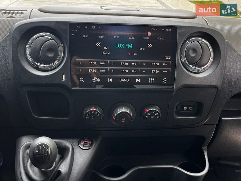 Эвакуатор Renault Master 2011 в Львове фото 12 Эвакуатор Renault Master 2011 в Львове