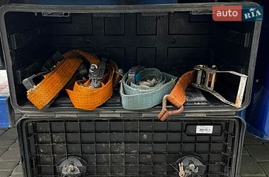 Эвакуатор Renault Master 2011 в Львове фото 18 Эвакуатор Renault Master 2011 в Львове