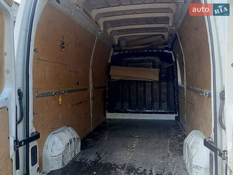 Грузовой фургон Renault Master 2014 в Киеве