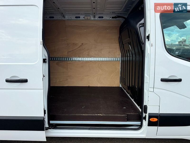 Грузовой фургон Renault Master 2021 в Киеве