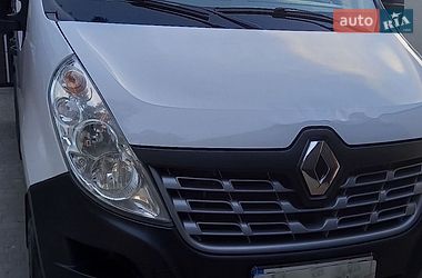 Вантажний фургон Renault Master 2017 в Львові