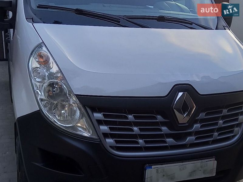 Вантажний фургон Renault Master 2017 в Львові