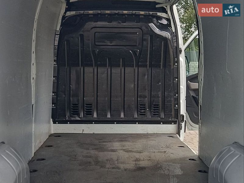 Грузовой фургон Renault Master 2016 в Бартатовом