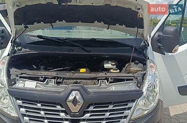 Грузовой фургон Renault Master 2016 в Бартатовом