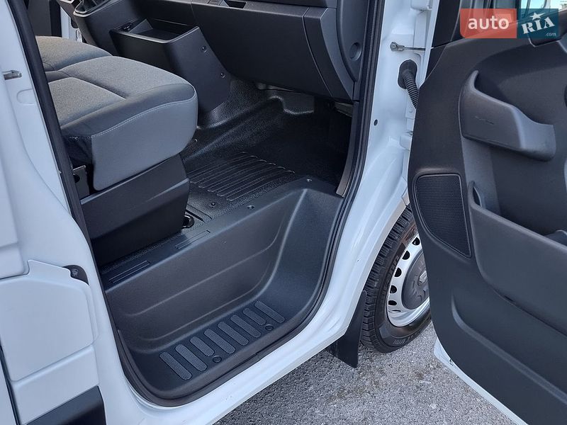 Грузовой фургон Renault Master 2021 в Житомире