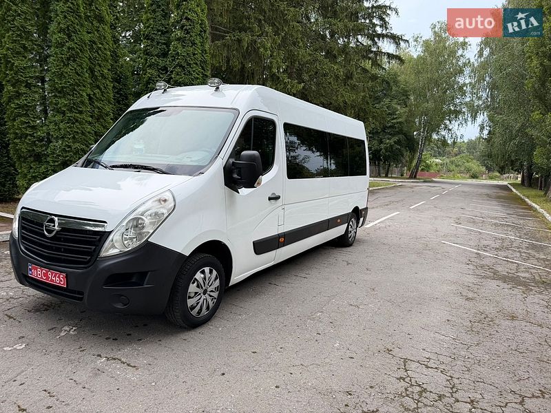 Мікроавтобус Renault Master 2017 в Кореці