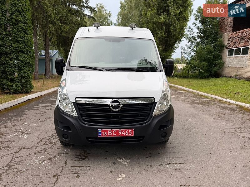 Мікроавтобус Renault Master 2017 в Кореці