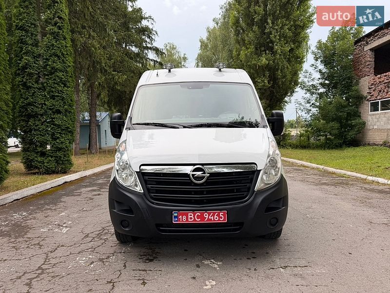 Мікроавтобус Renault Master 2017 в Кореці