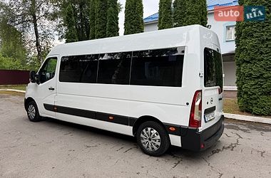 Мікроавтобус Renault Master 2017 в Кореці