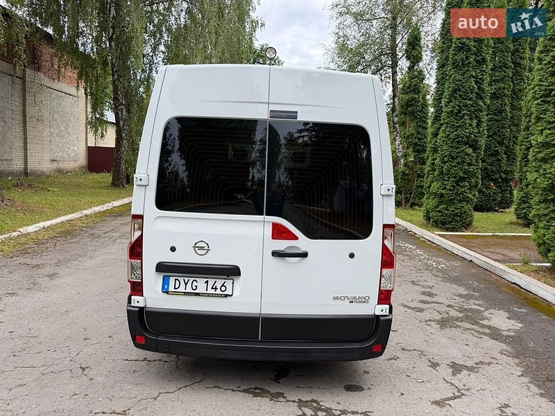 Мікроавтобус Renault Master 2017 в Кореці