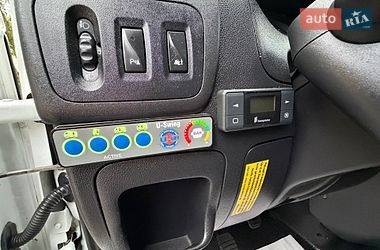 Мікроавтобус Renault Master 2017 в Кореці
