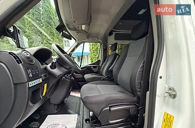 Мікроавтобус Renault Master 2017 в Кореці