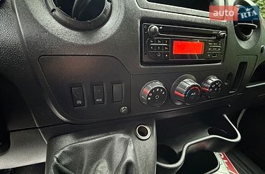 Мікроавтобус Renault Master 2017 в Кореці