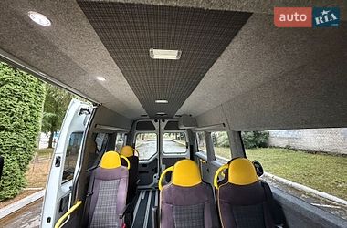 Мікроавтобус Renault Master 2017 в Кореці