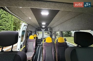Мікроавтобус Renault Master 2017 в Кореці