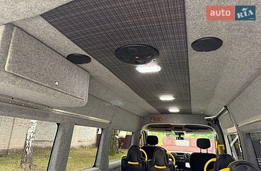 Мікроавтобус Renault Master 2017 в Кореці